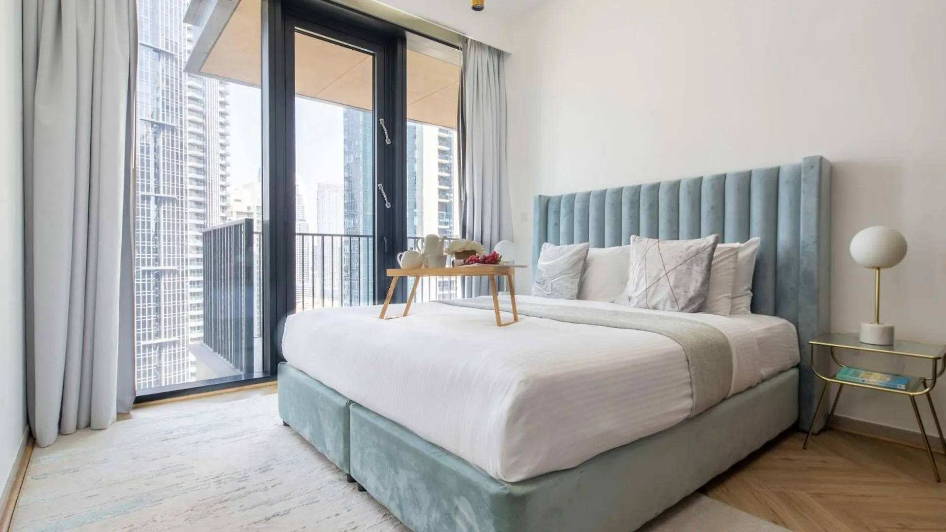 Frank Porter - Boulevard Heights Dubai Lejlighed